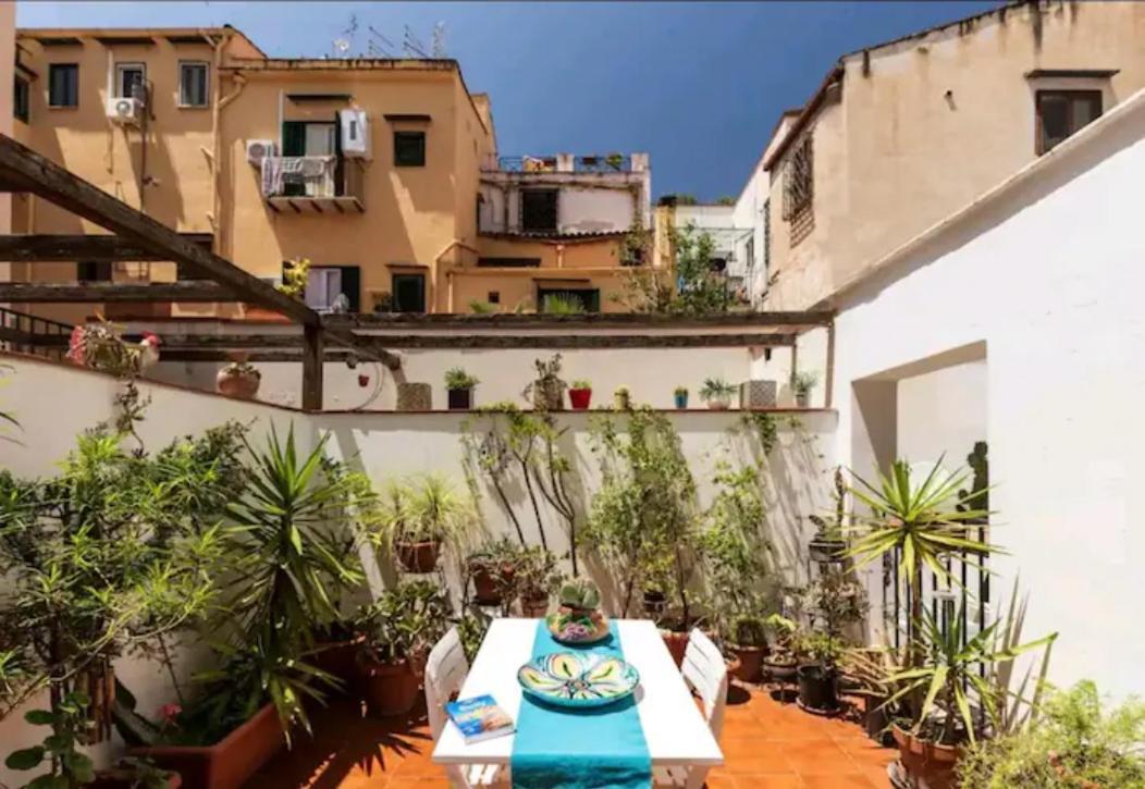 At Kalsa Quiet Flowered Terrace! Free Parking! Ideal For Remote Working! Palerme Extérieur photo