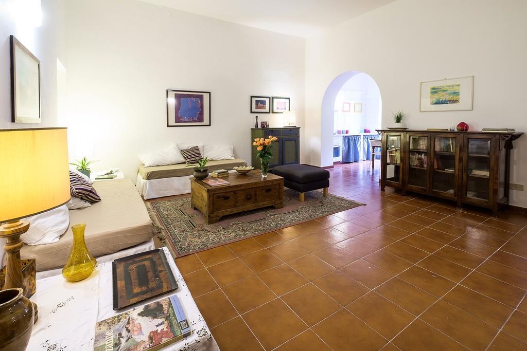 At Kalsa Quiet Flowered Terrace! Free Parking! Ideal For Remote Working! Palerme Extérieur photo