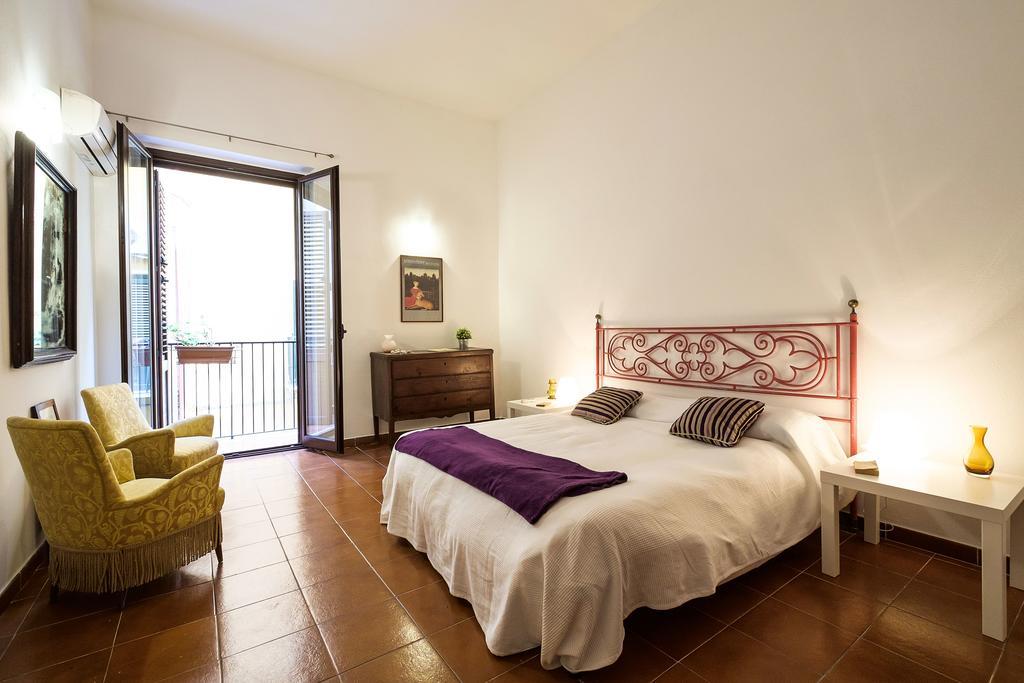 At Kalsa Quiet Flowered Terrace! Free Parking! Ideal For Remote Working! Palerme Extérieur photo