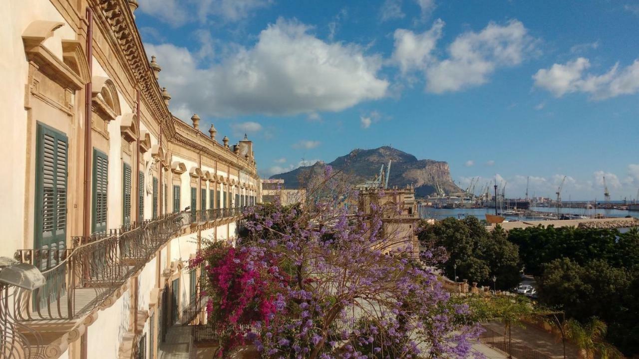 At Kalsa Quiet Flowered Terrace! Free Parking! Ideal For Remote Working! Palerme Extérieur photo